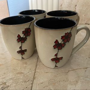 4 vintage mugs